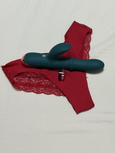 Karácsonyi hátul-csipkés