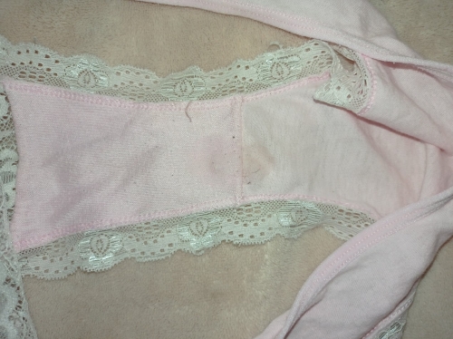 Extra csipkés tele élvezett bugyi 