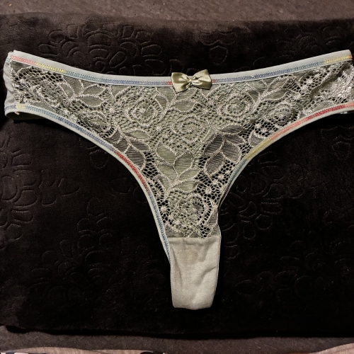 Csipke tanga