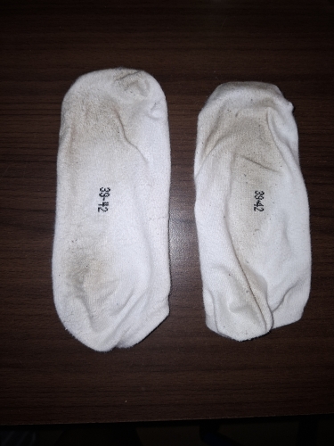 Túrázás után hordott cuki koszos zokni