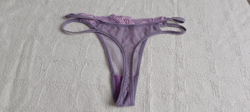 Átlátszó illatos tangám rád vár!