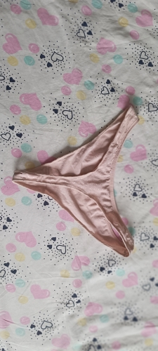 Illatos, nedves pöttyös tangám rád vár!